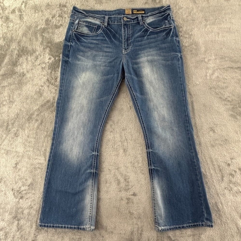 Men's Blue Washed Jeans - Classic Straight Fit